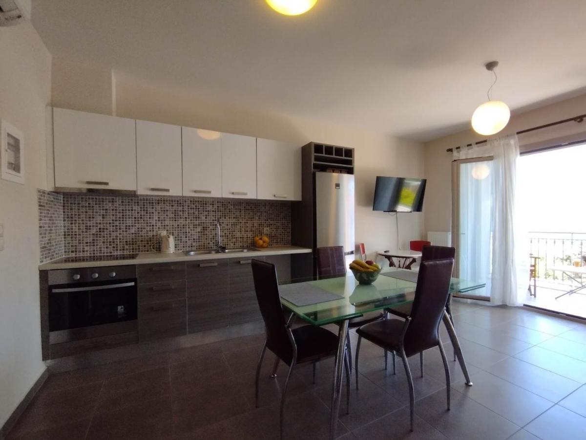 D'Angelos Apartments Karavomylos Eksteriør bilde
